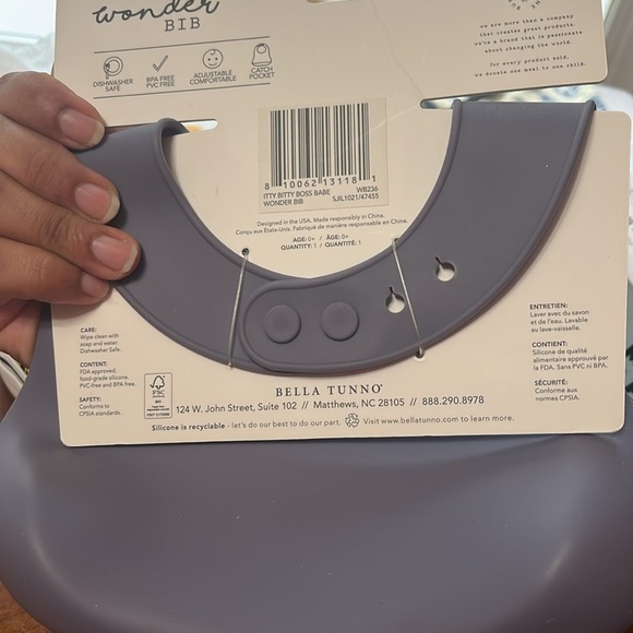 Bella Tunno bib! Itty Bitty Boss Babe - Picture 2 of 2